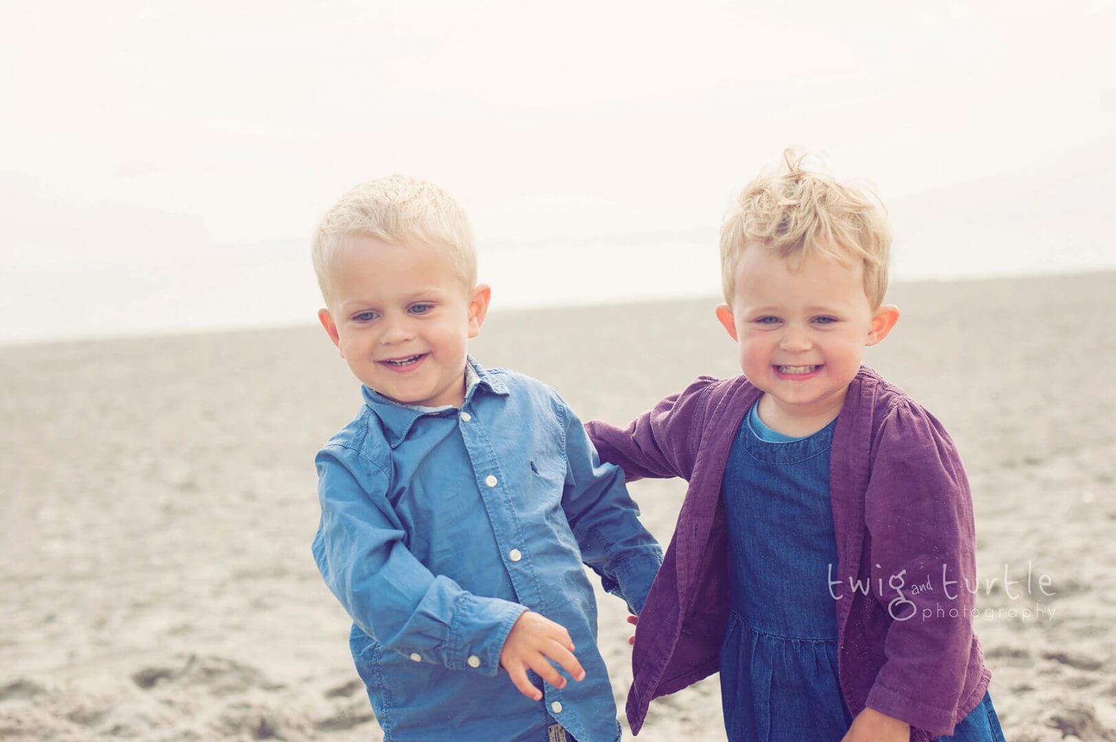 Amager Strand, Copenhagen, Copenhagen family photographer, boy in blue, twin photography, twins